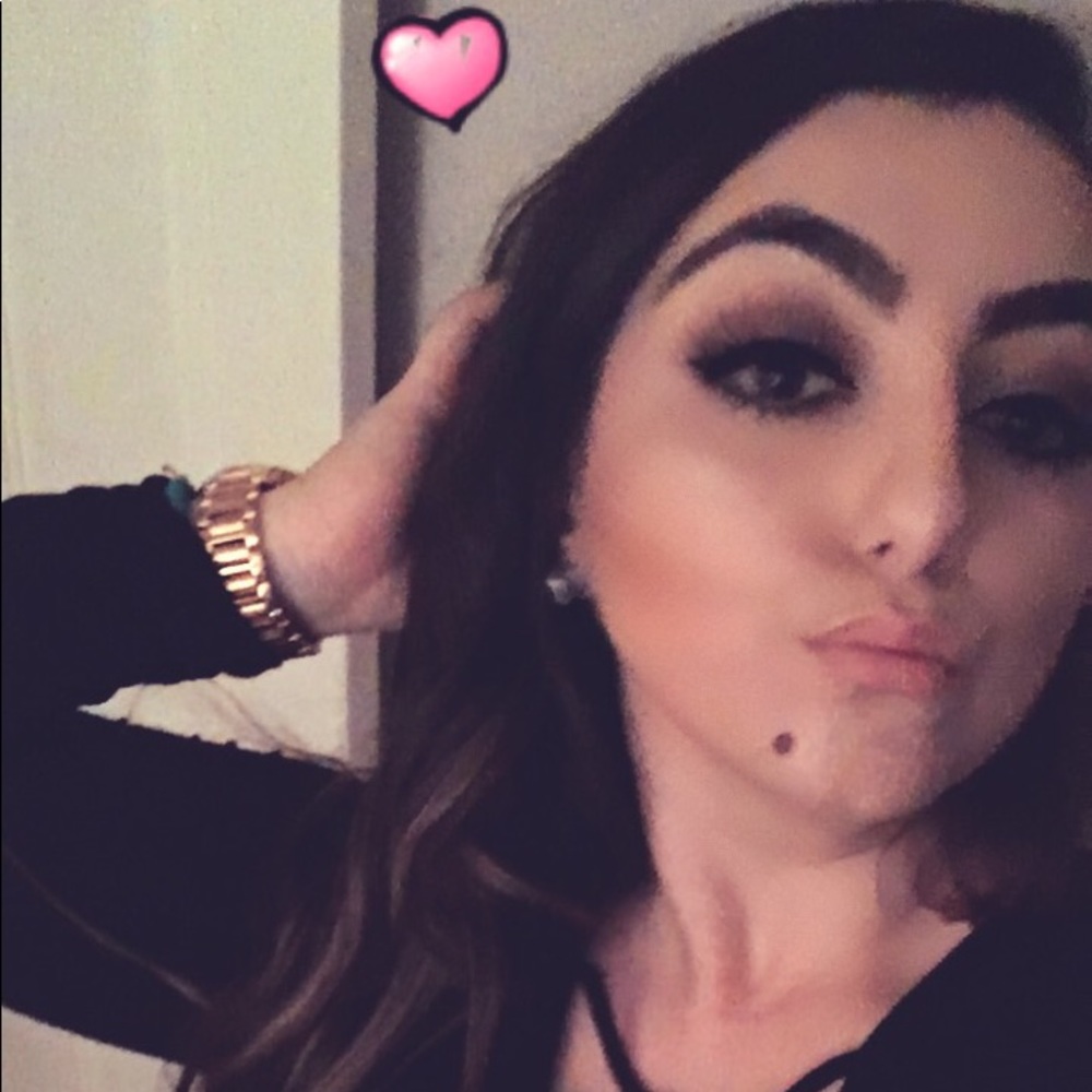 Meet your Posher, Natalie